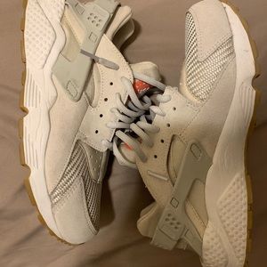 Nike, Huaraches women’s size 9